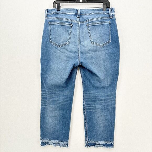 Chicos Jeans 2 US 12 So Slimming Girlfriend Slim Leg Crop Blue Denim Fray *Spot - Picture 2 of 13